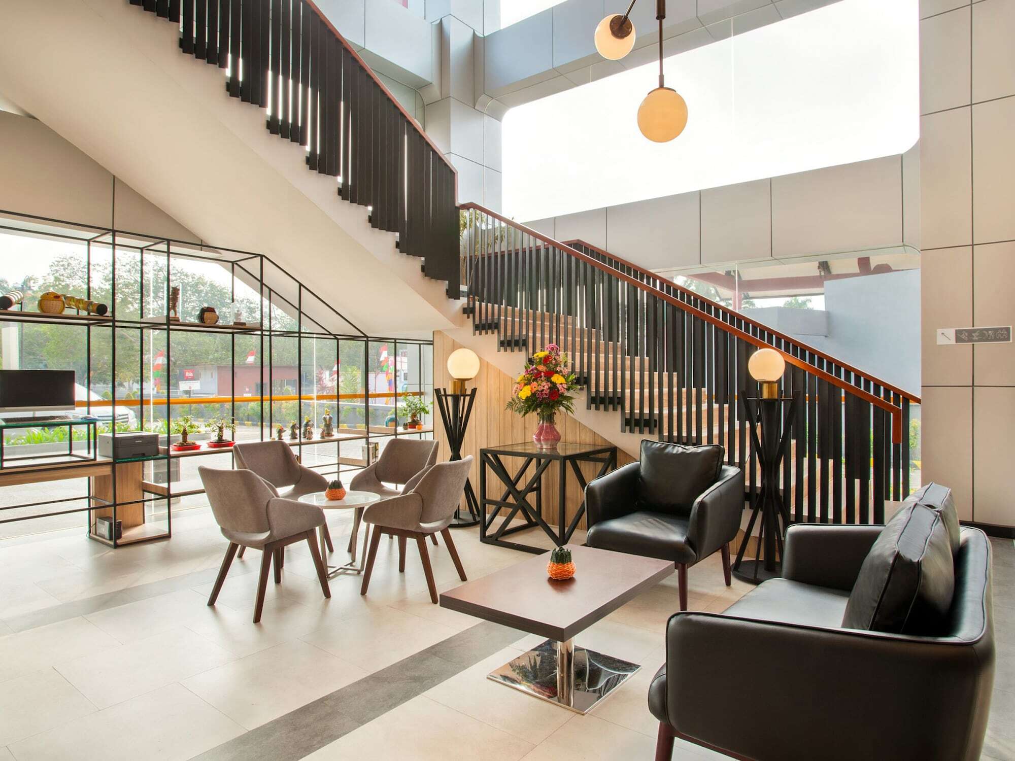 Ibis Pontianak City Center Exterior foto